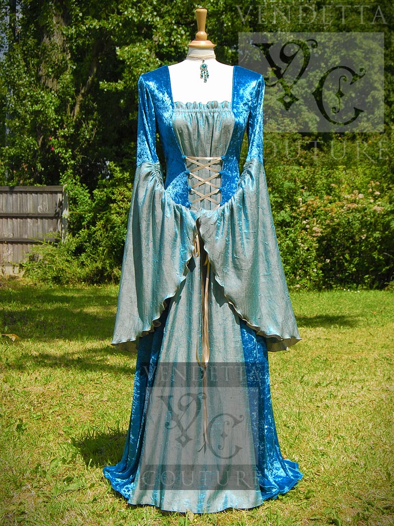 medival dress