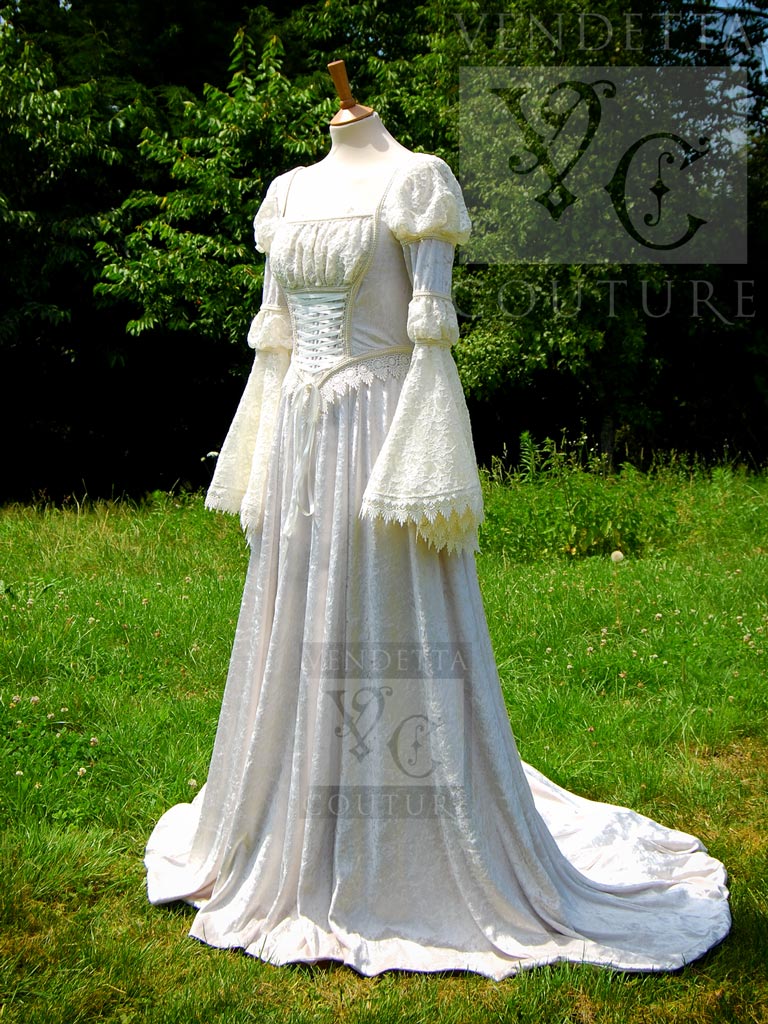 Renaissance Gothic Lace Ball Gown Wedding Dresses With Cloak Plus Size  Vintage Bell Long Sleeve Celtic Medieval Princess Bridal Gowns Vestidos De  Novia AL9090 From 116,73 € | DHgate