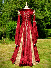 Betony-012 medieval style dress