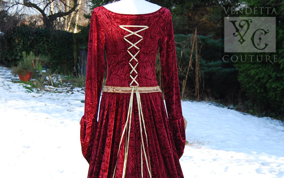 Calendine-013 medieval style dress