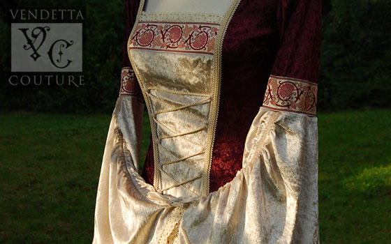 Daylily-014 medieval style dress