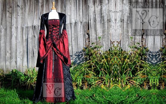 Lily-015a Medieval Style Dress