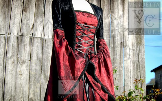 Lily-015a Medieval Style Dress