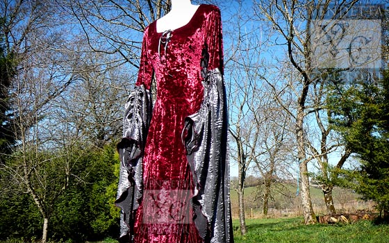 Rose-014 medieval style dress